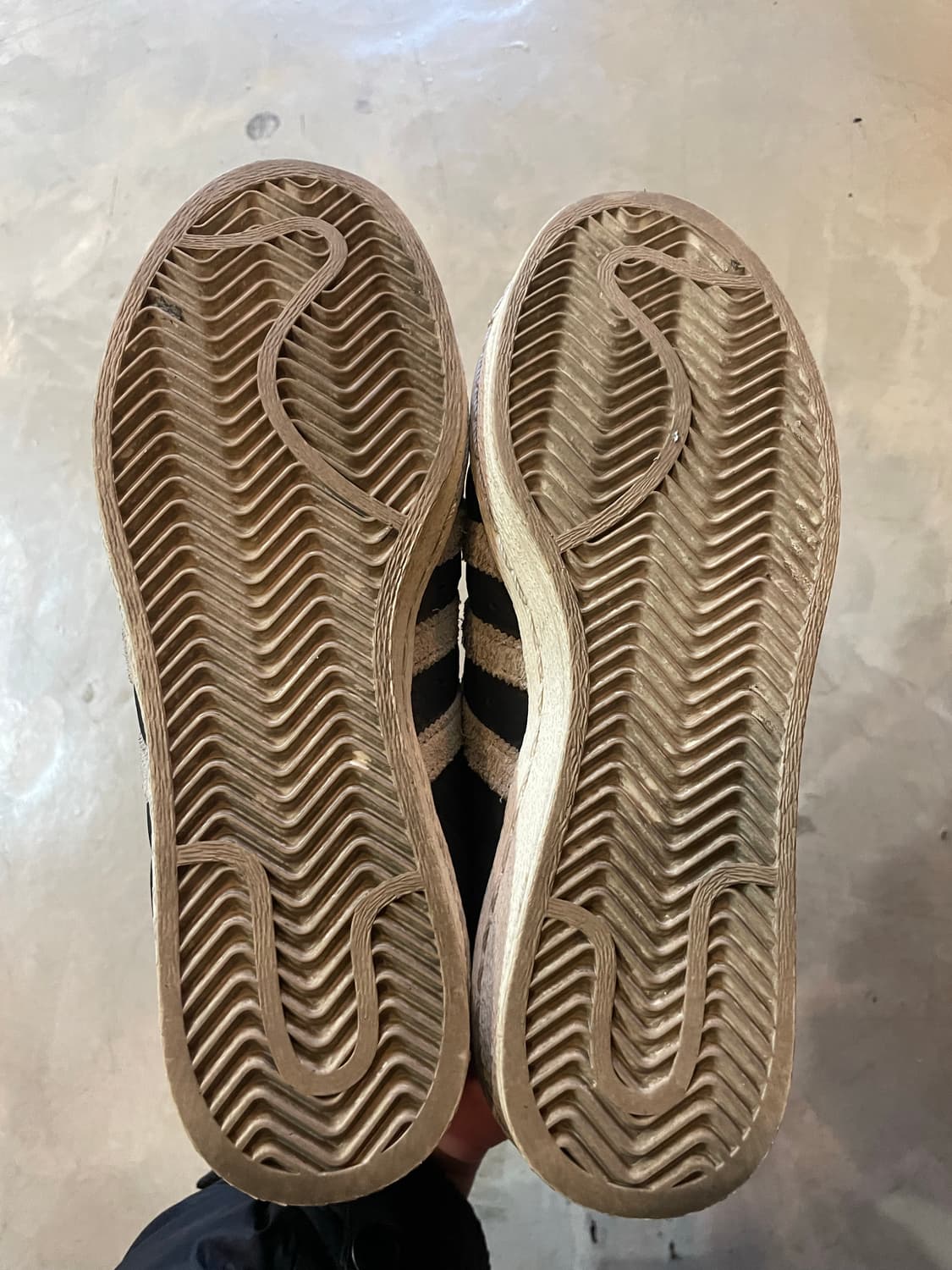 아디다스 슈퍼스타82 230 상품이미지6