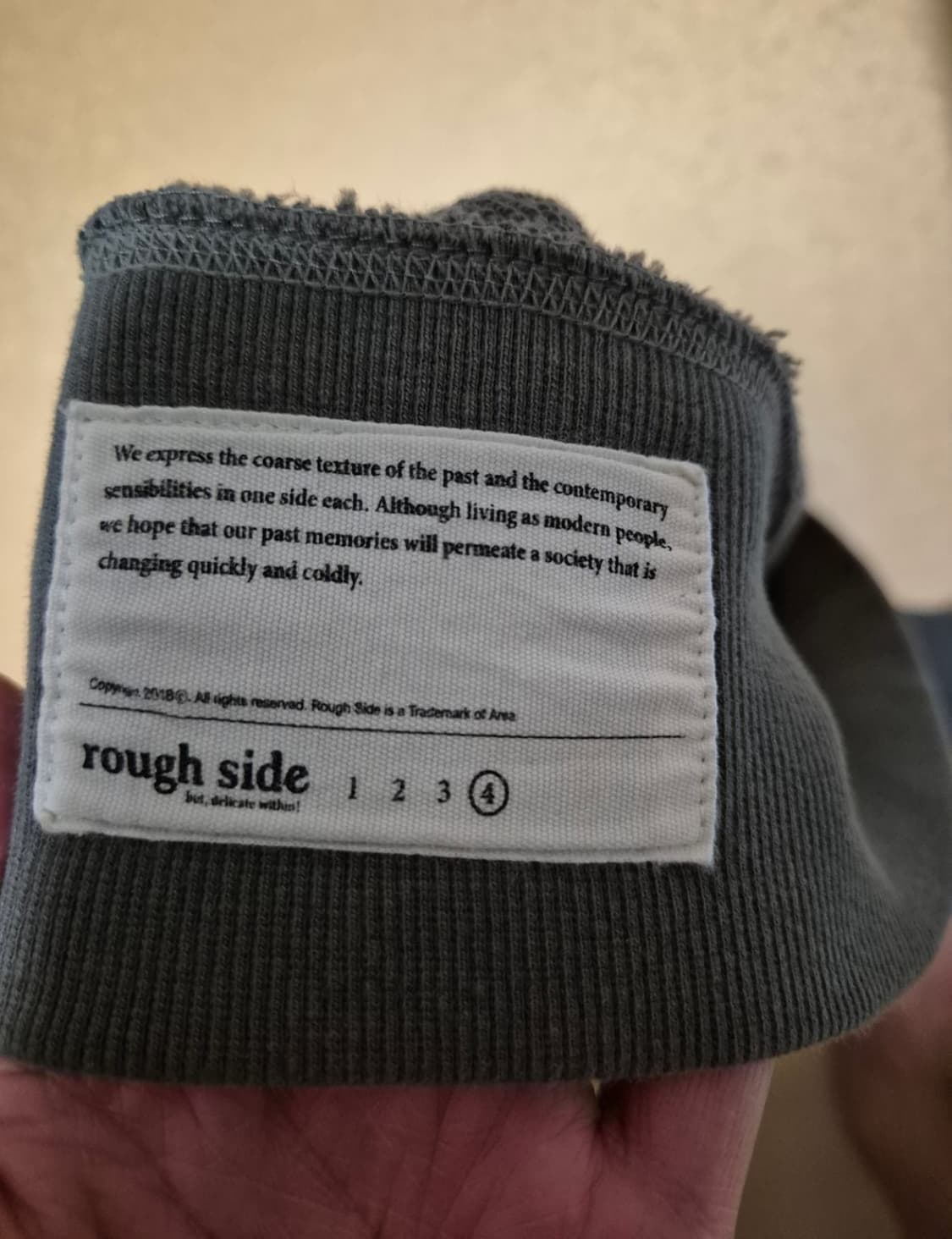 러프사이드 맨투맨 humus 4 상품이미지3