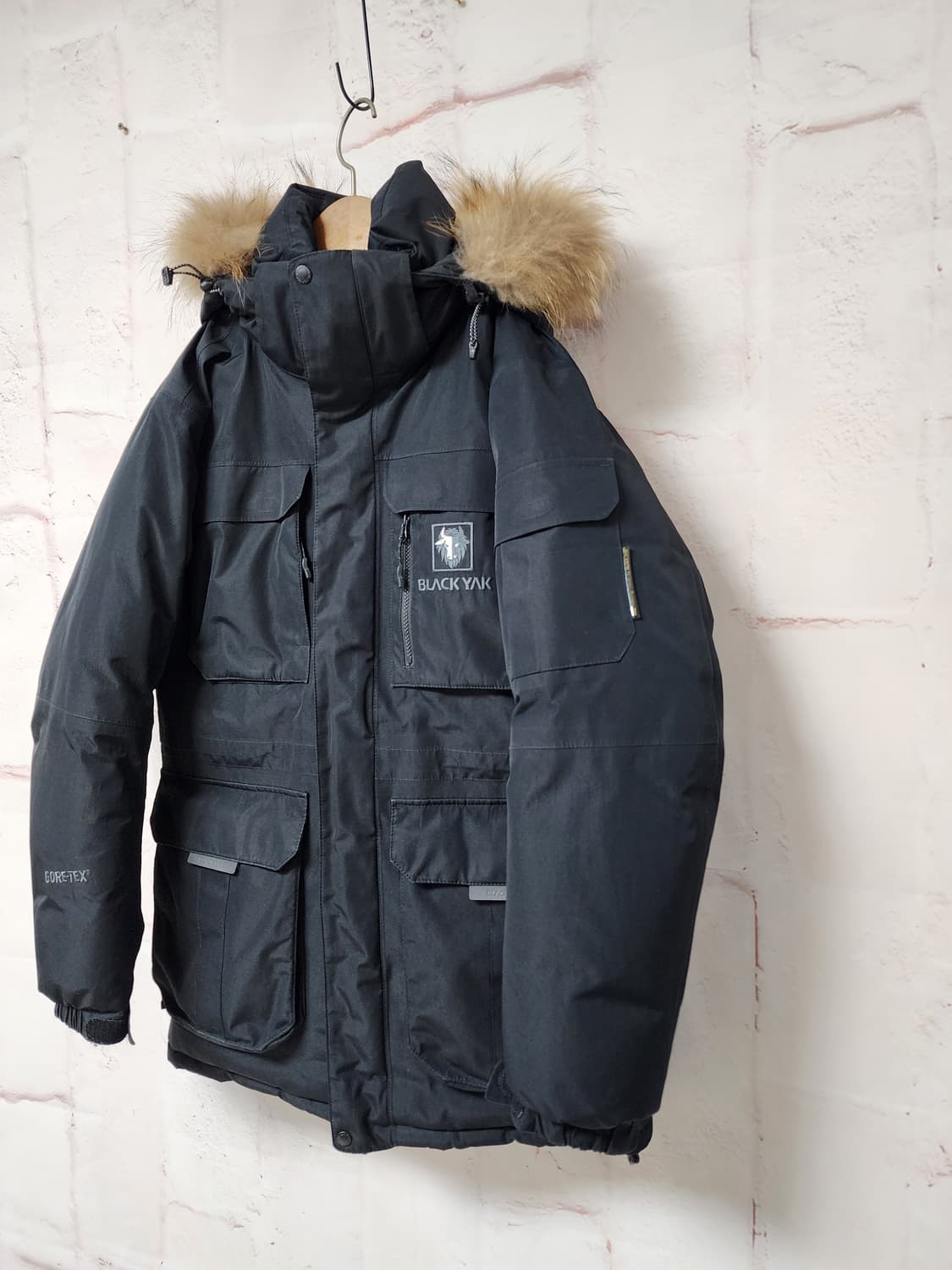 블랙야크 여성 고어텍스 패딩 점퍼 상품이미지2