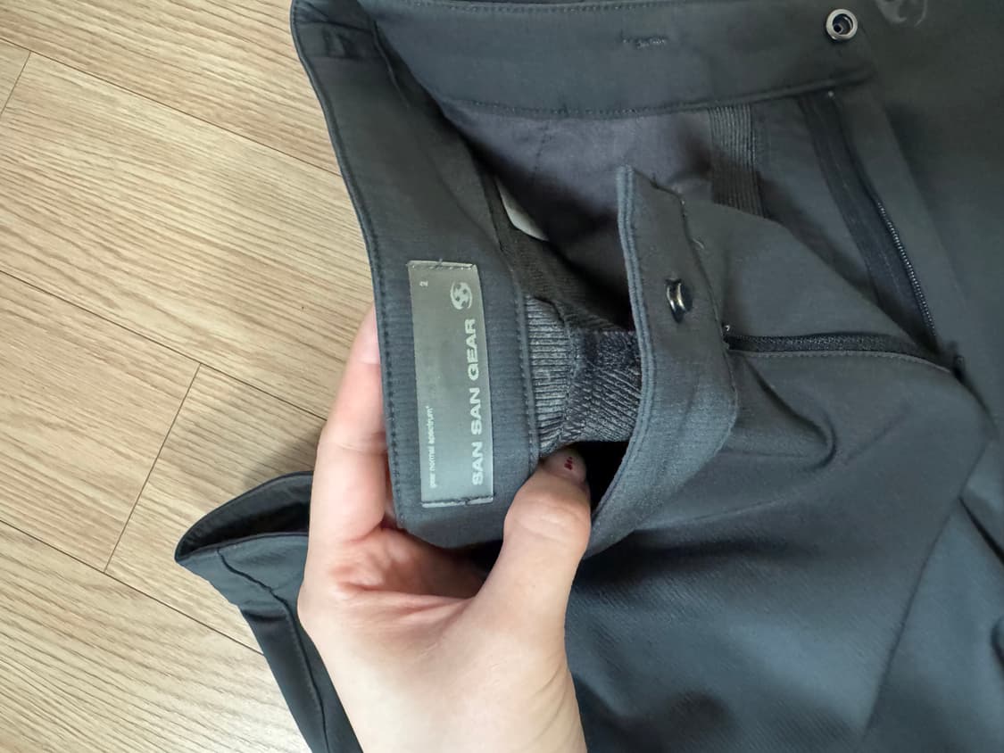 산산기어 패널드 다트 팬츠 차콜 2사이즈 상품이미지3