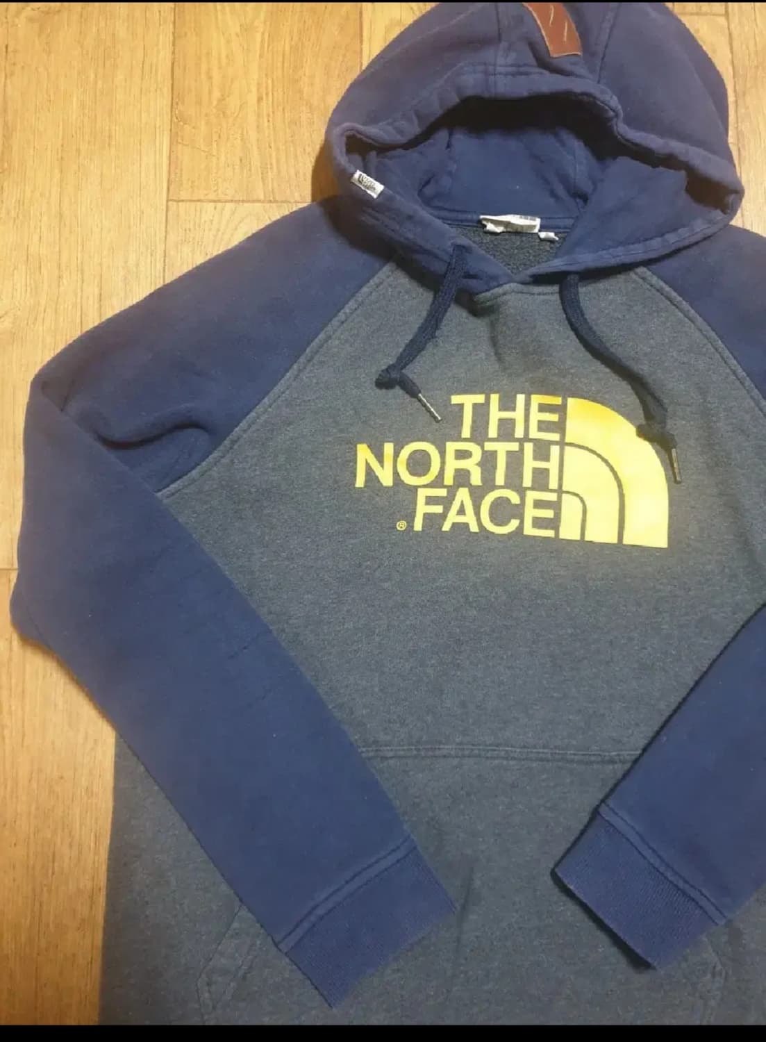노스페이스 후드티 105 사이즈입니다 상품이미지4