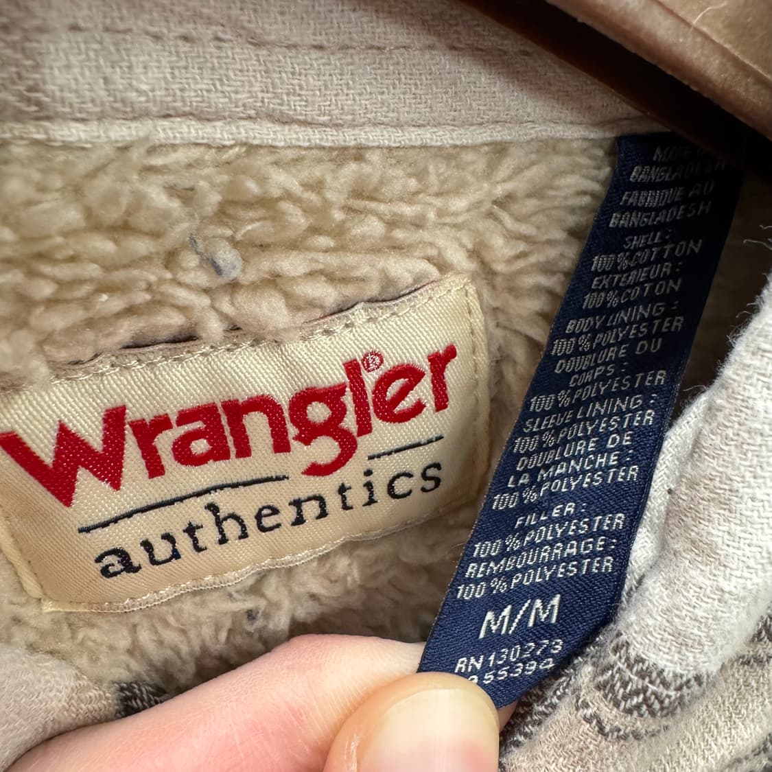 랭글러 어센틱 플란넬 셔츠 안감 쉐르파 플리스 디테일 베이지 상품이미지5