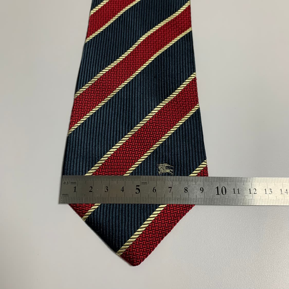 버버리(BURBERRY) 심플로고 스트라이프 클래식넥타이 명품 A+ 상품이미지10