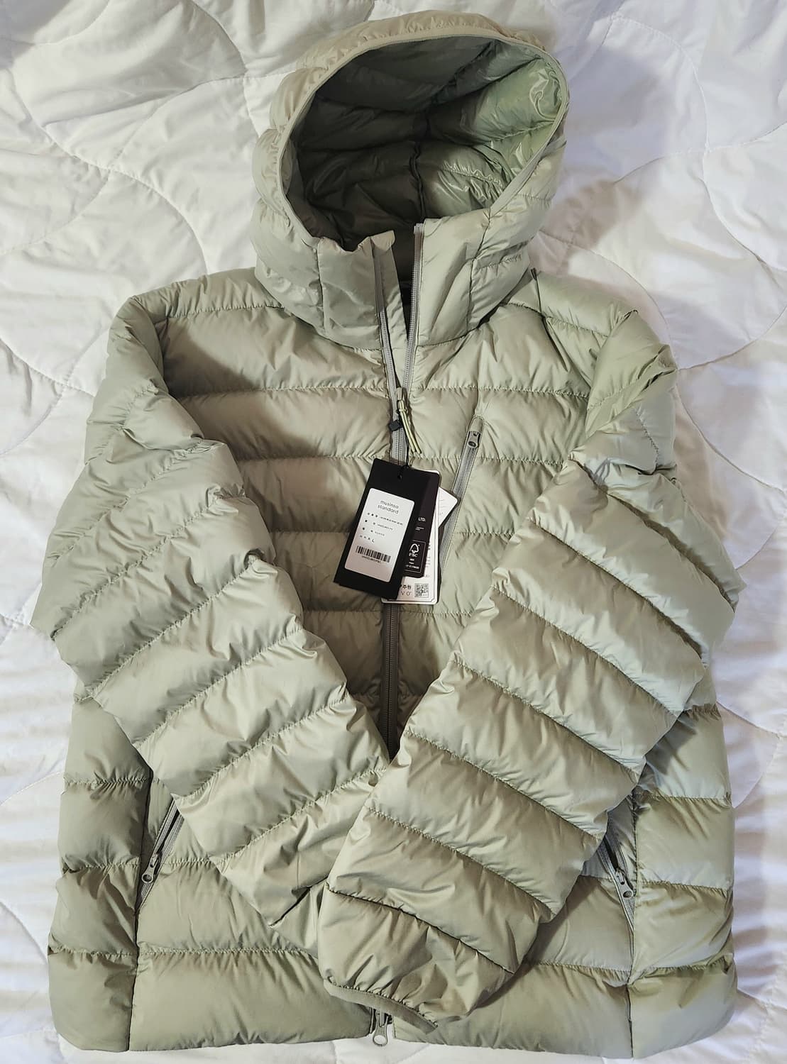 무신사스탠다드 경량패딩 피스타치오 L 상품이미지2