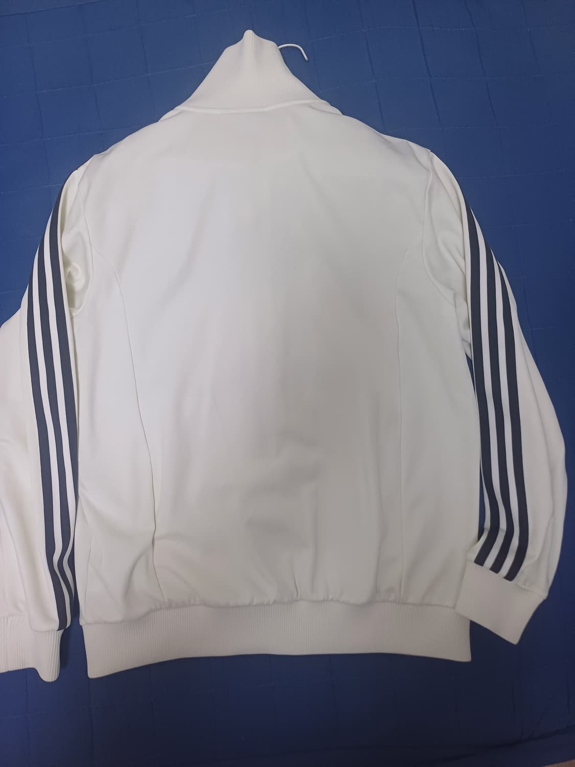 아디다스 독일 베켄바우어 트랙 탑 오프 화이트 상품이미지4