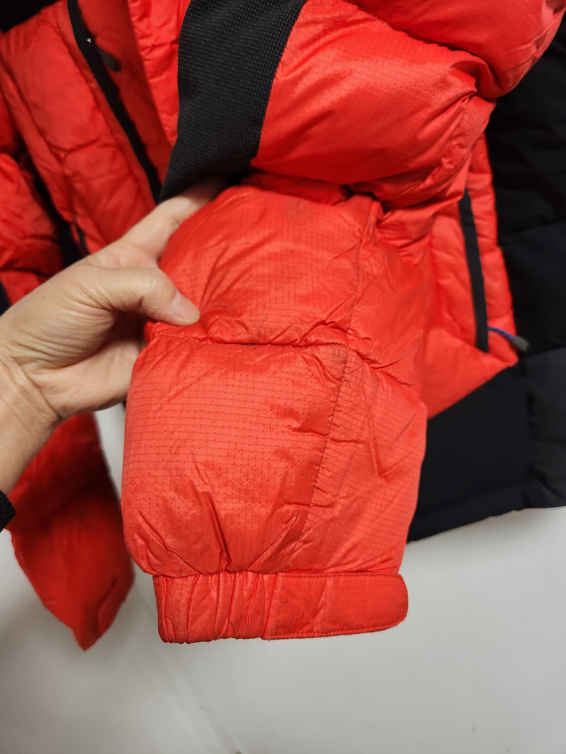 밀레 여성 오리털 오렌지/블랙 패딩 95 상품이미지6