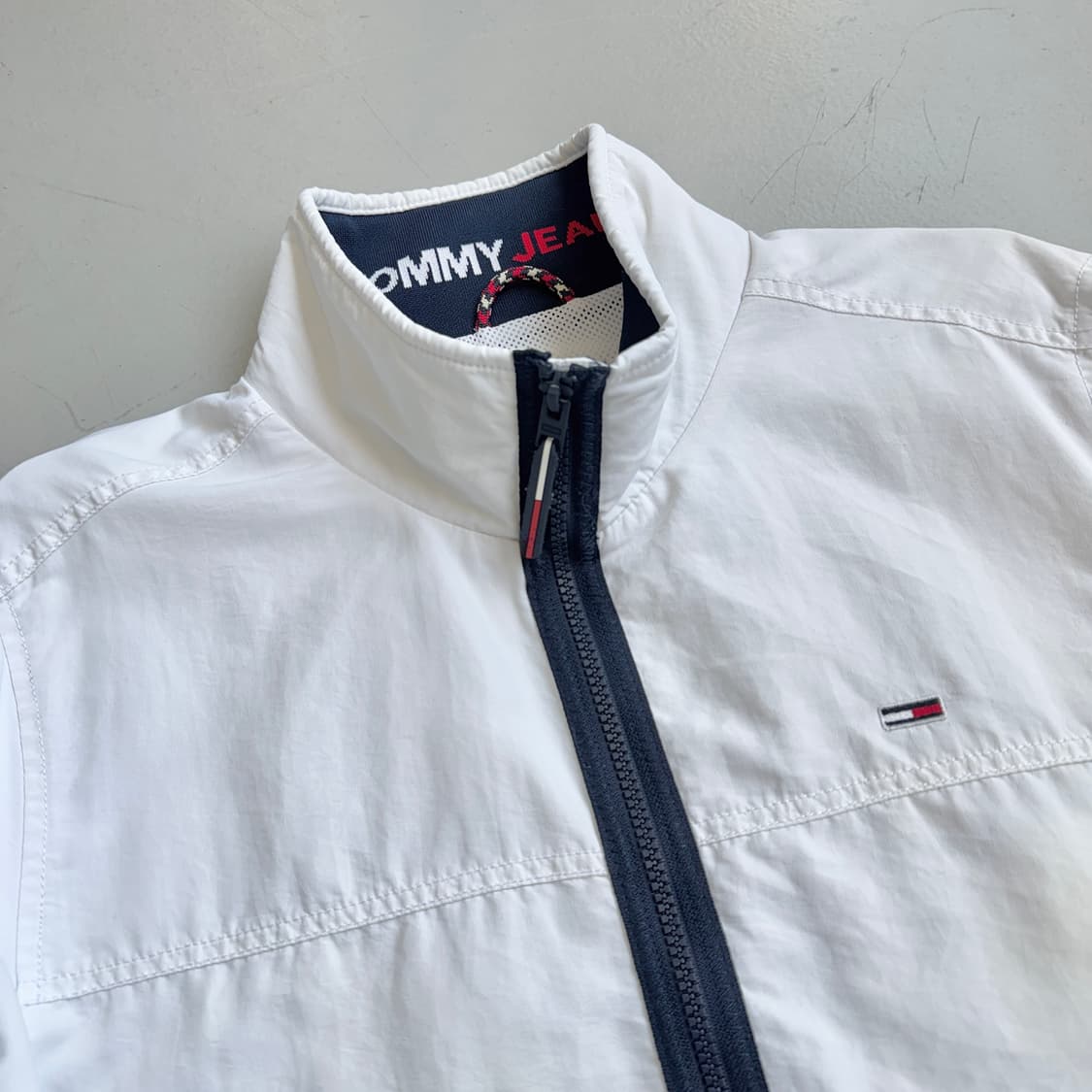 타미힐피거 쉘 바람막이 자켓 화이트 상품이미지3