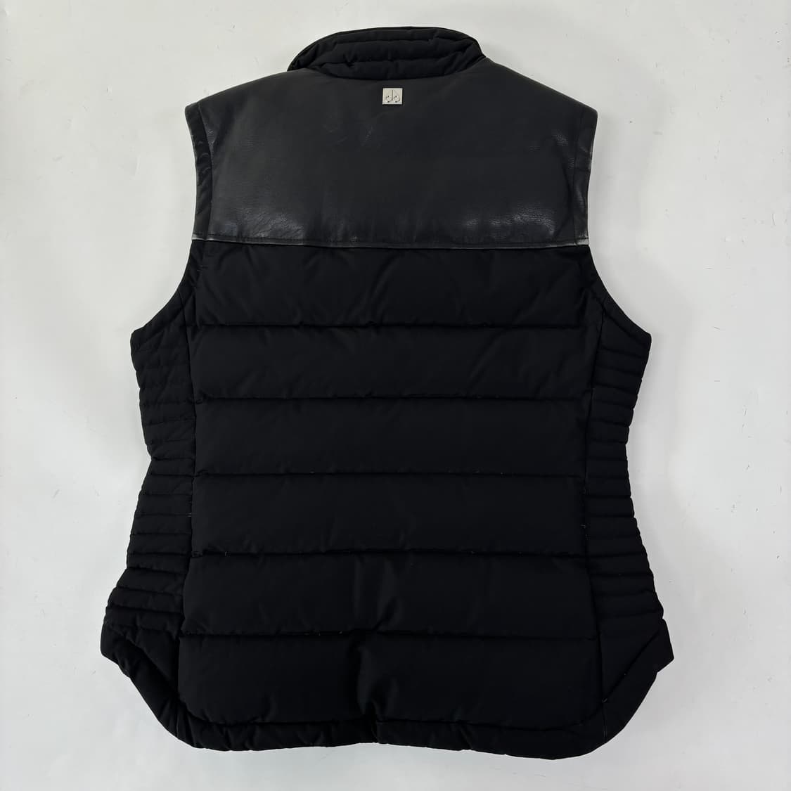 무스너클 레더 콤비 다운 베스트  상품이미지5