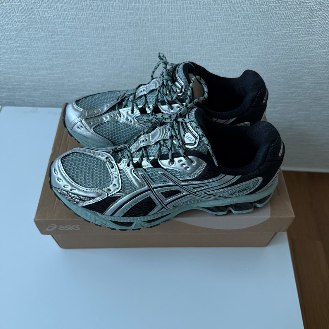 아식스 젤 님버스 10.1 오션 헤이즈 270 상품이미지1