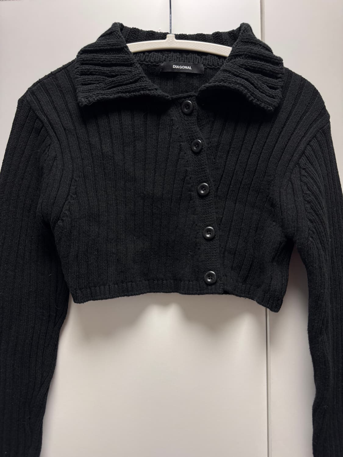 다이애그널 크롭 가디건 상품이미지3