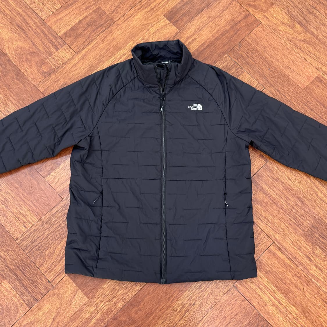 XL 노스페이스 블랙 데이 컴포트 브이모션 경량 패딩 자켓  상품이미지3