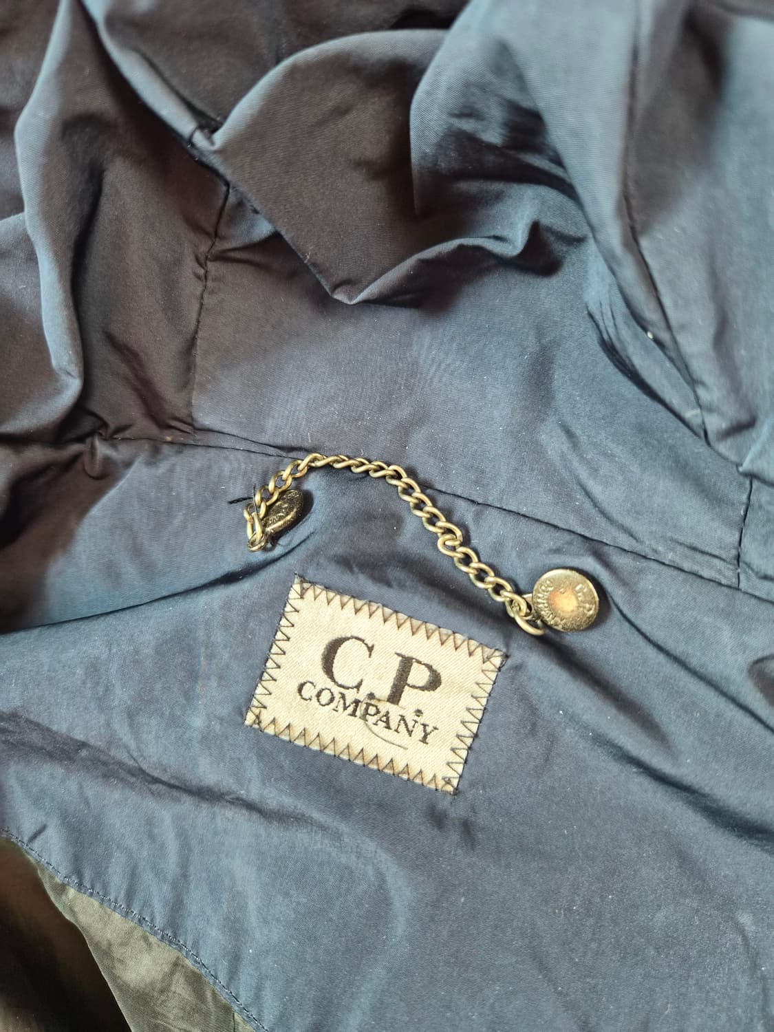 cp컴퍼니 다우패딩 네이비 상품이미지5