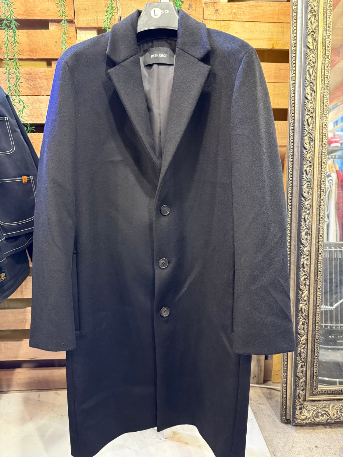 인사일런스 블랙 코트 L 상품이미지1