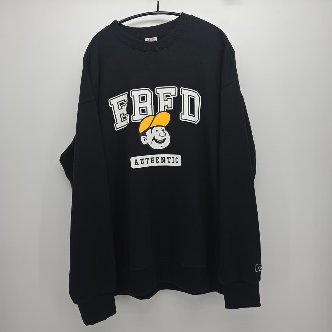 EBFD 캐릭터 맨투맨 블랙 상품이미지1