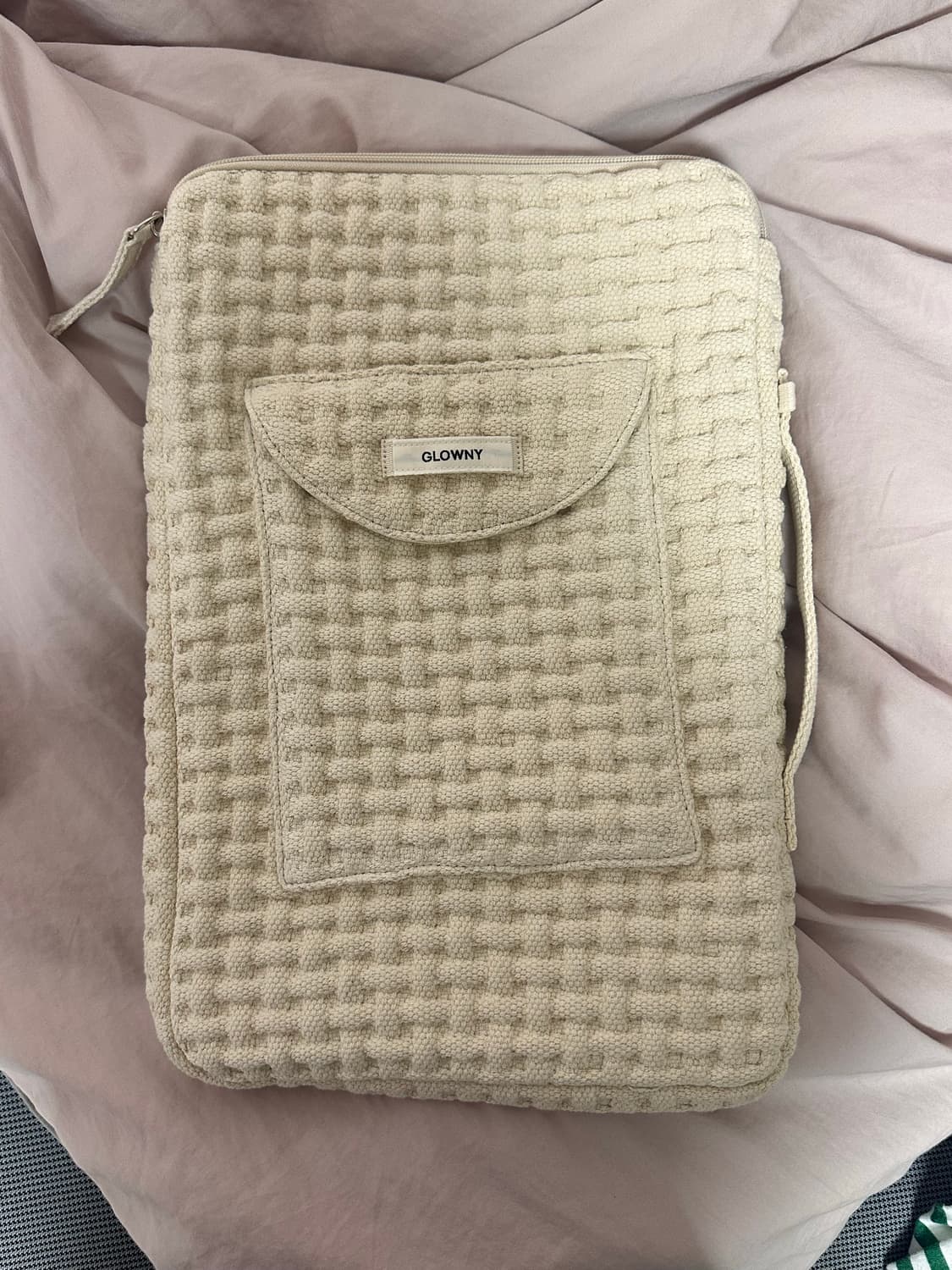 글로니 DREAMY COTTON TILE LAPTOP POUCH  상품이미지1