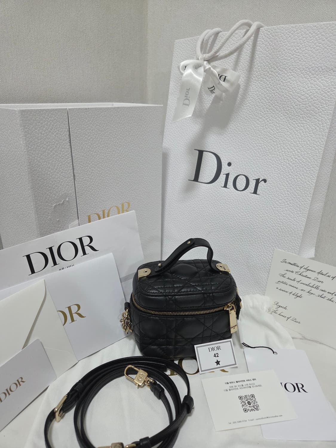 디올 레이디 디올 미니 베니티 백 상품이미지1