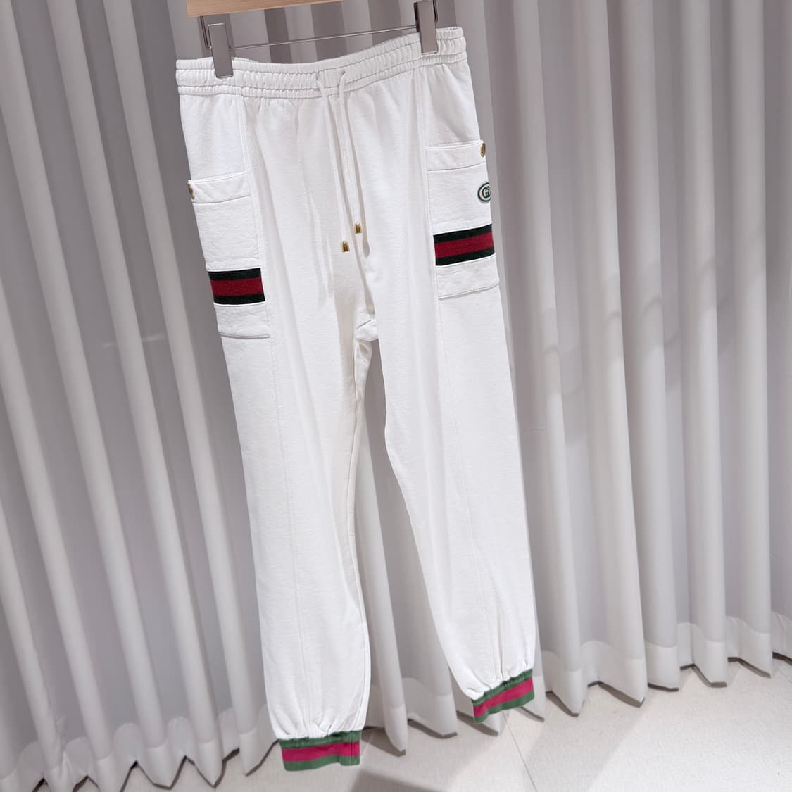 (A+/S) / 구찌 로고 웹 스트라이프 트레이닝 조거 팬츠 화이트 상품이미지3