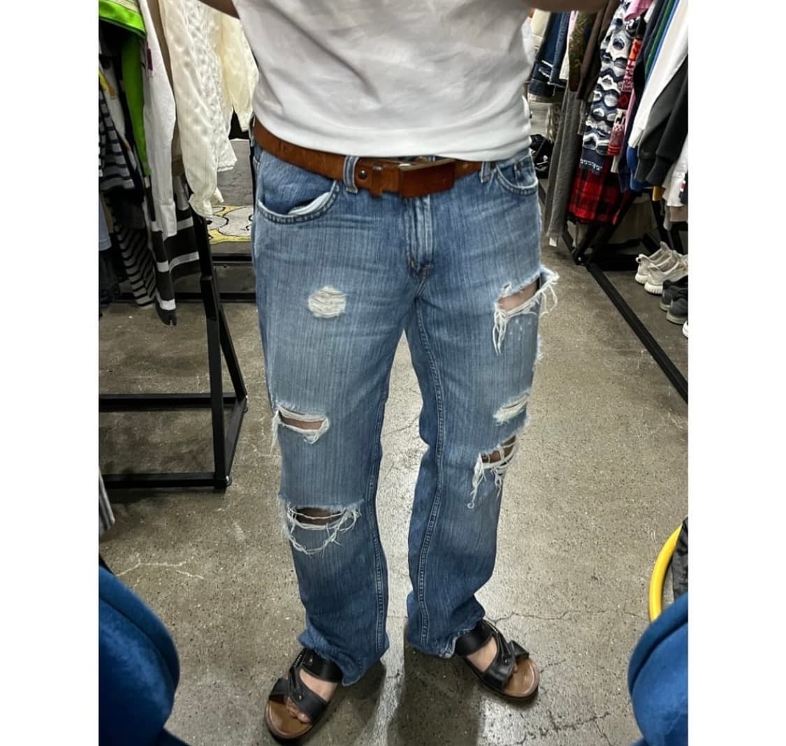 ARMANI EXCHANGE 디스트로이드 부츠컷 데님팬츠  상품이미지1