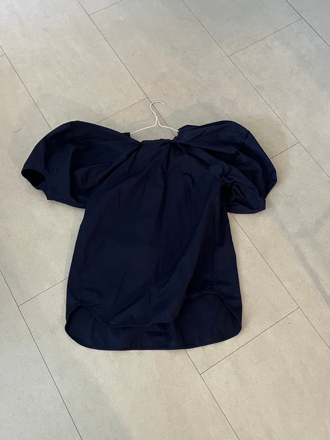 코스 퍼프 셔츠 네이비 32 상품이미지1