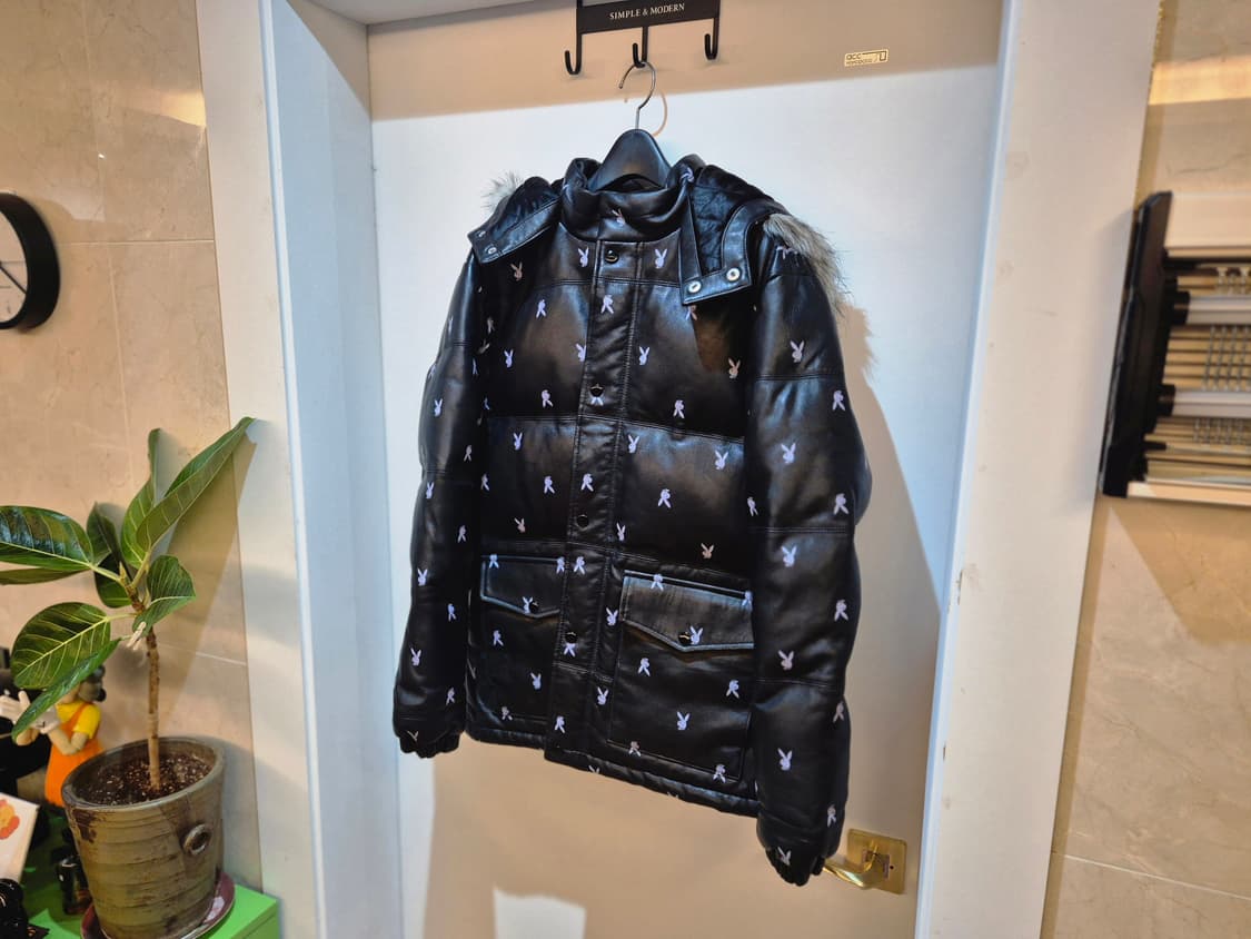 슈프림 플레이보이 버니 레더 패딩 상품이미지7