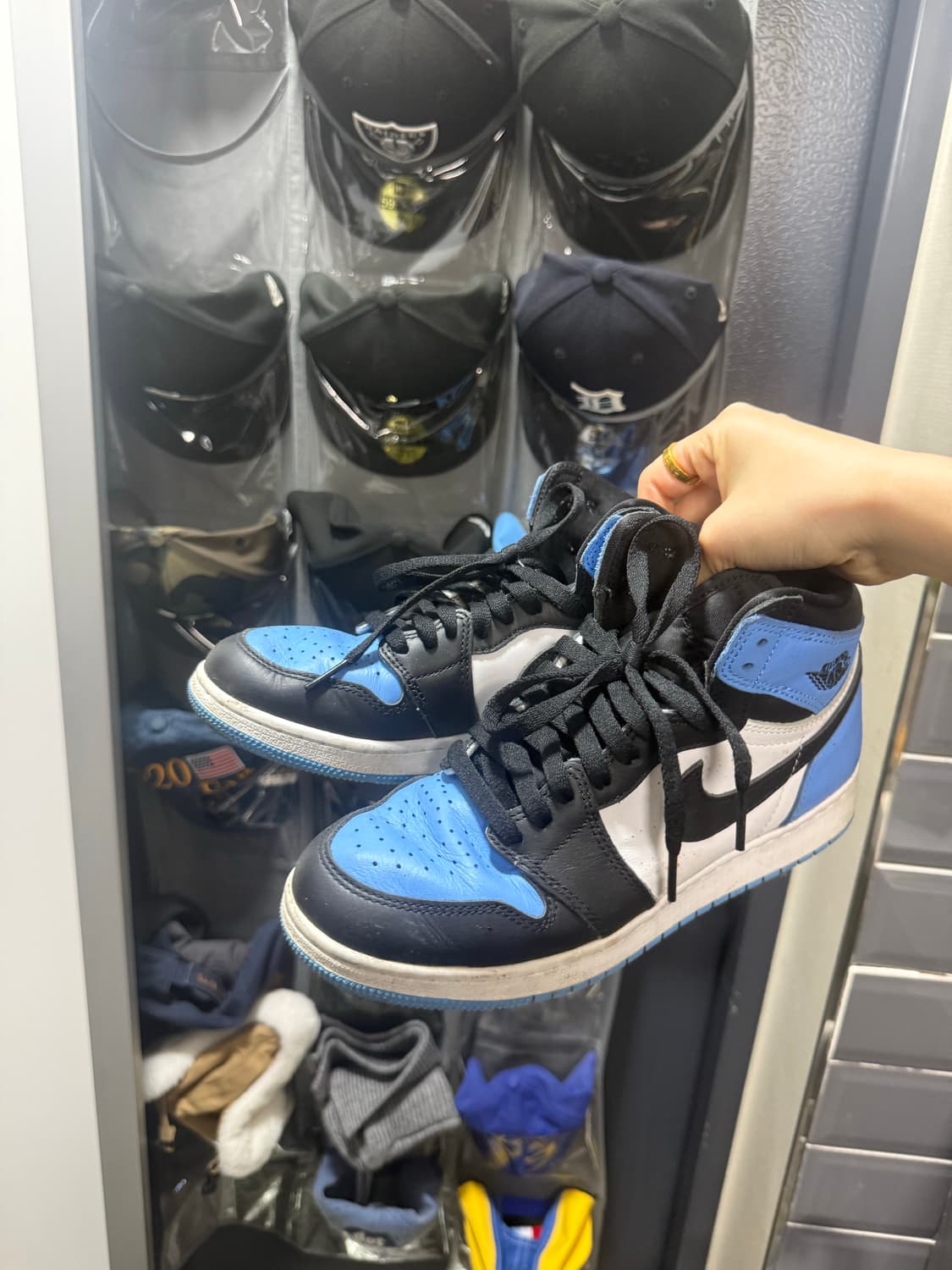 조던 1 레트로 하이 OG 유니버시티 블루 상품이미지3