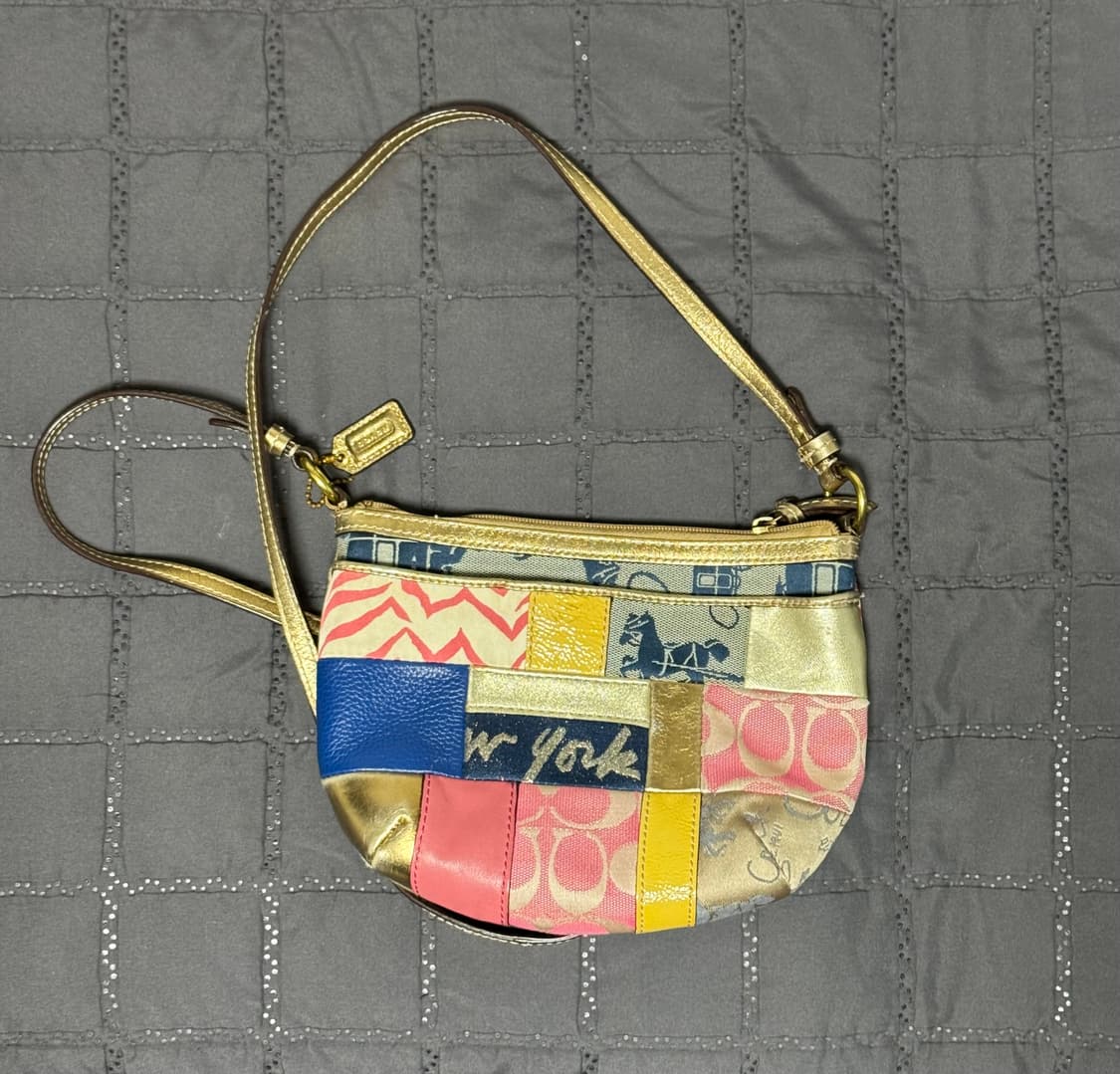 코치 패치워크 미니 숄더백 상품이미지1