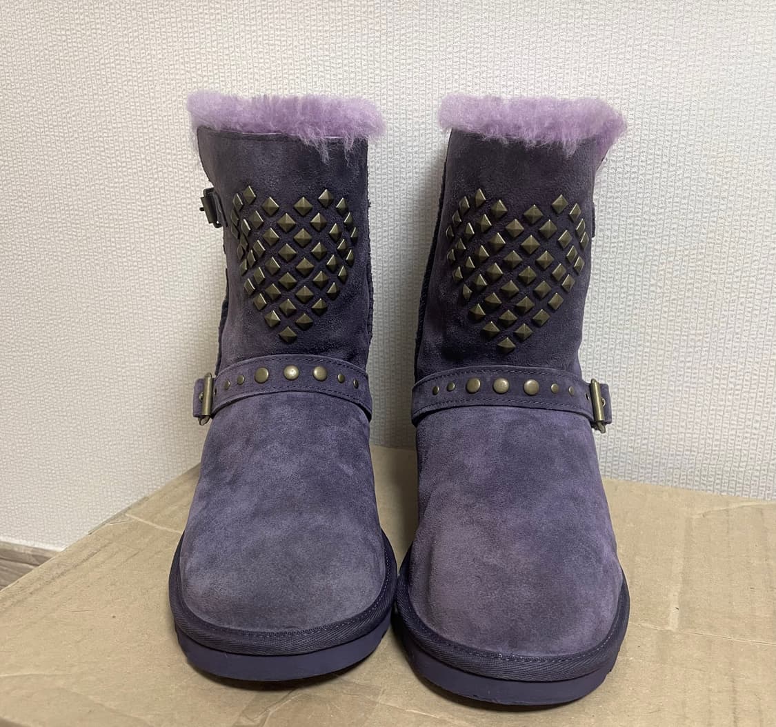 Ugg 스터드 보라 어그부츠 상품이미지2