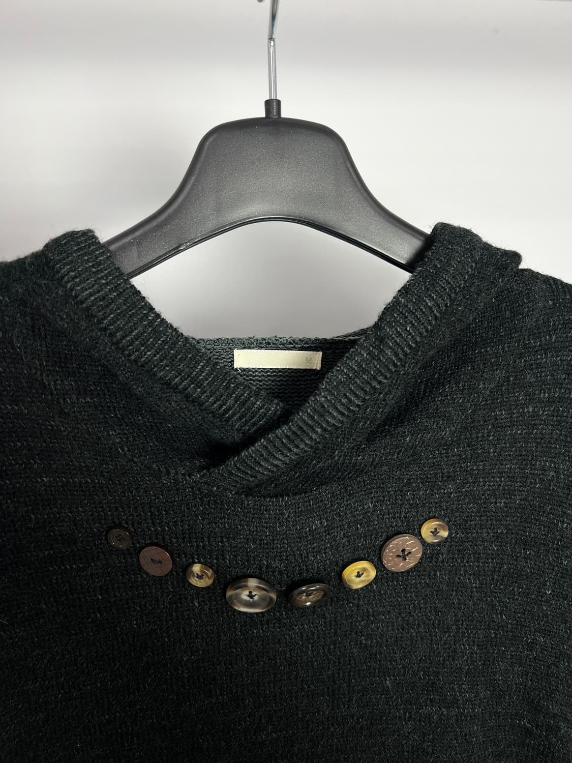 GU 버튼 커스텀 니트 후드 상품이미지3