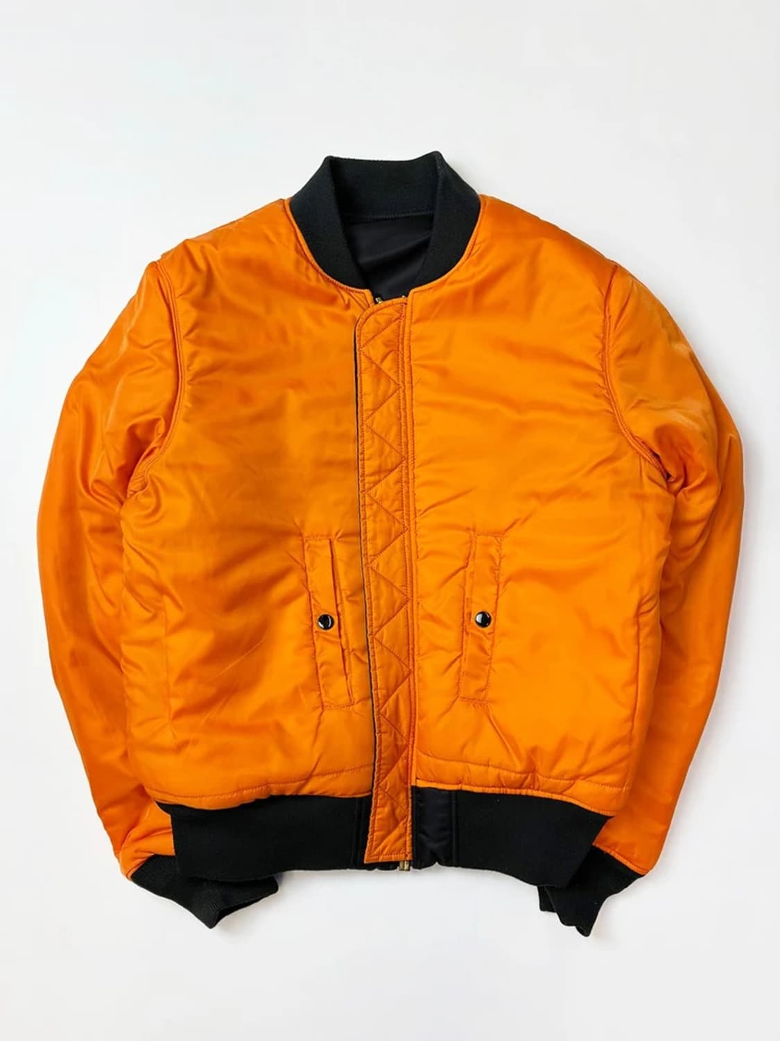 알파 인더스트리 MA-1 플라이트 재킷 PN5516 상품이미지5