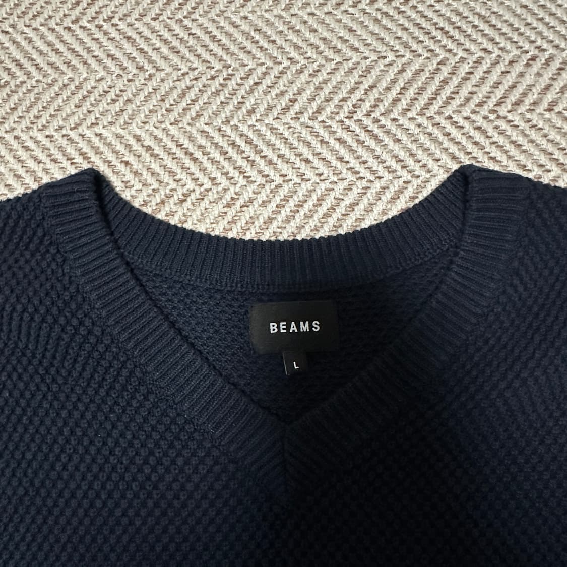 BEAMS knit vest navy 상품이미지3