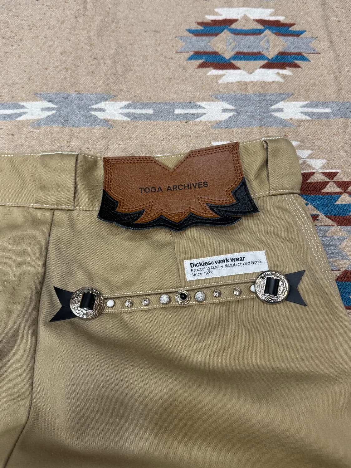 [46][M] 토가 아카이브 x 디키즈 플레어핏 팬츠 베이지 상품이미지3