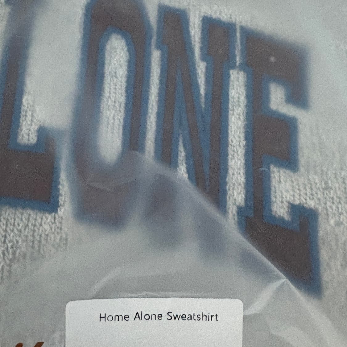 리본빛 ribbonbit Home Alone Sweatshirt 상품이미지8