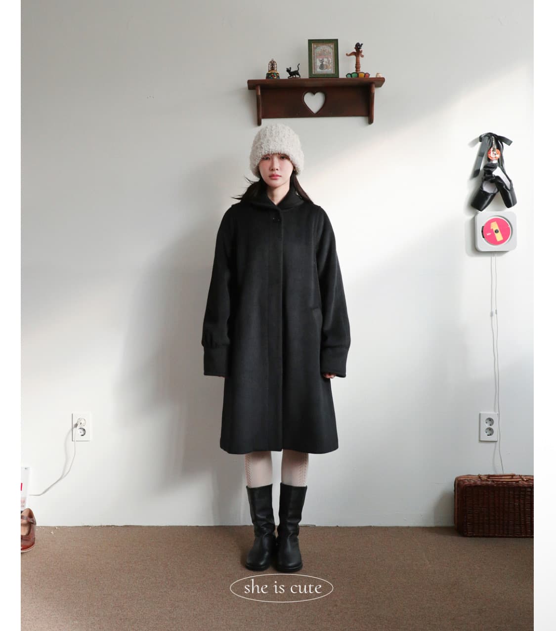 쉬이즈큐트 커들코트 블랙 1회 착용 원가판매 상품이미지1