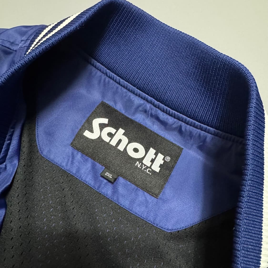 쇼트(Schott) 22ss 블루컬러 스펠링 로고 나일론 바시티 자켓 상품이미지3