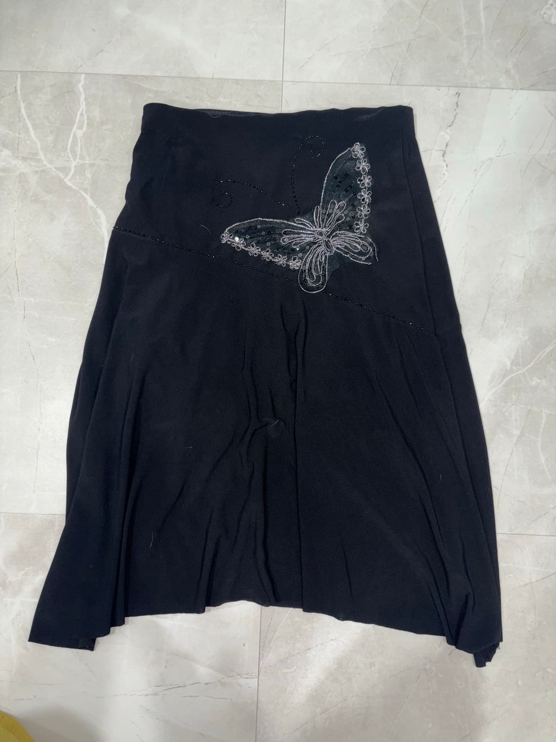 빈티지 로우라이즈 블랙 미디 스커트 상품이미지1