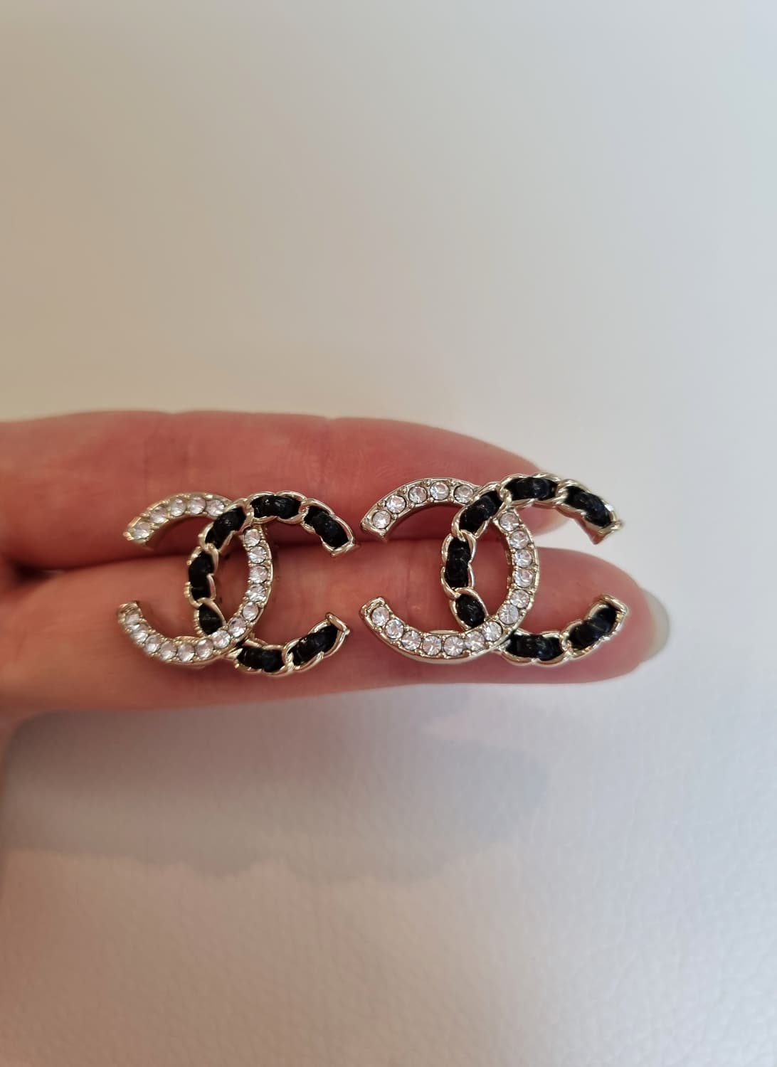 샤넬 가죽체인&크리스탈 CC로고 귀걸이 업사이클링 상품이미지3