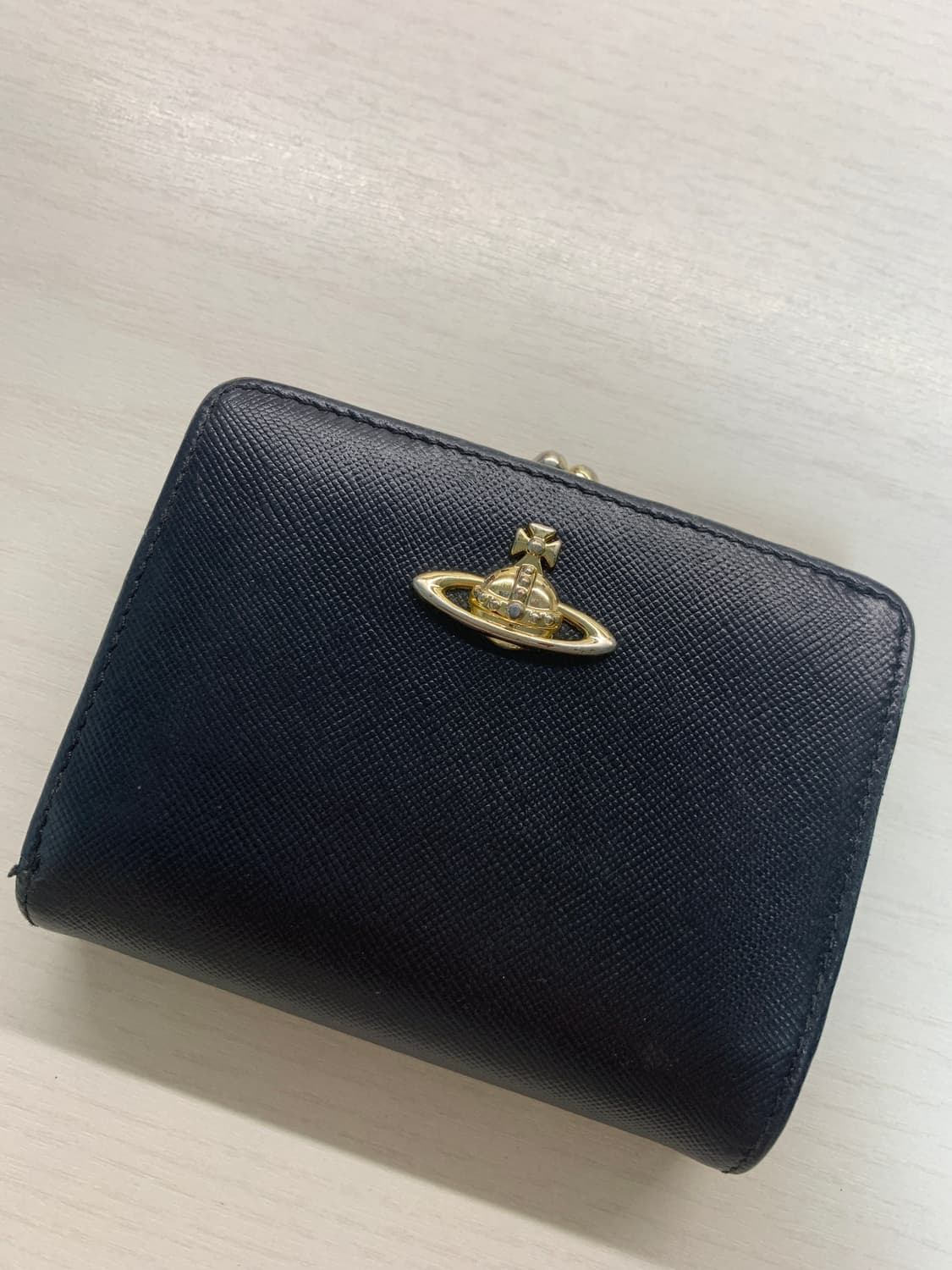 비비안웨스트우드 사피아노 골드 반지갑 상품이미지1