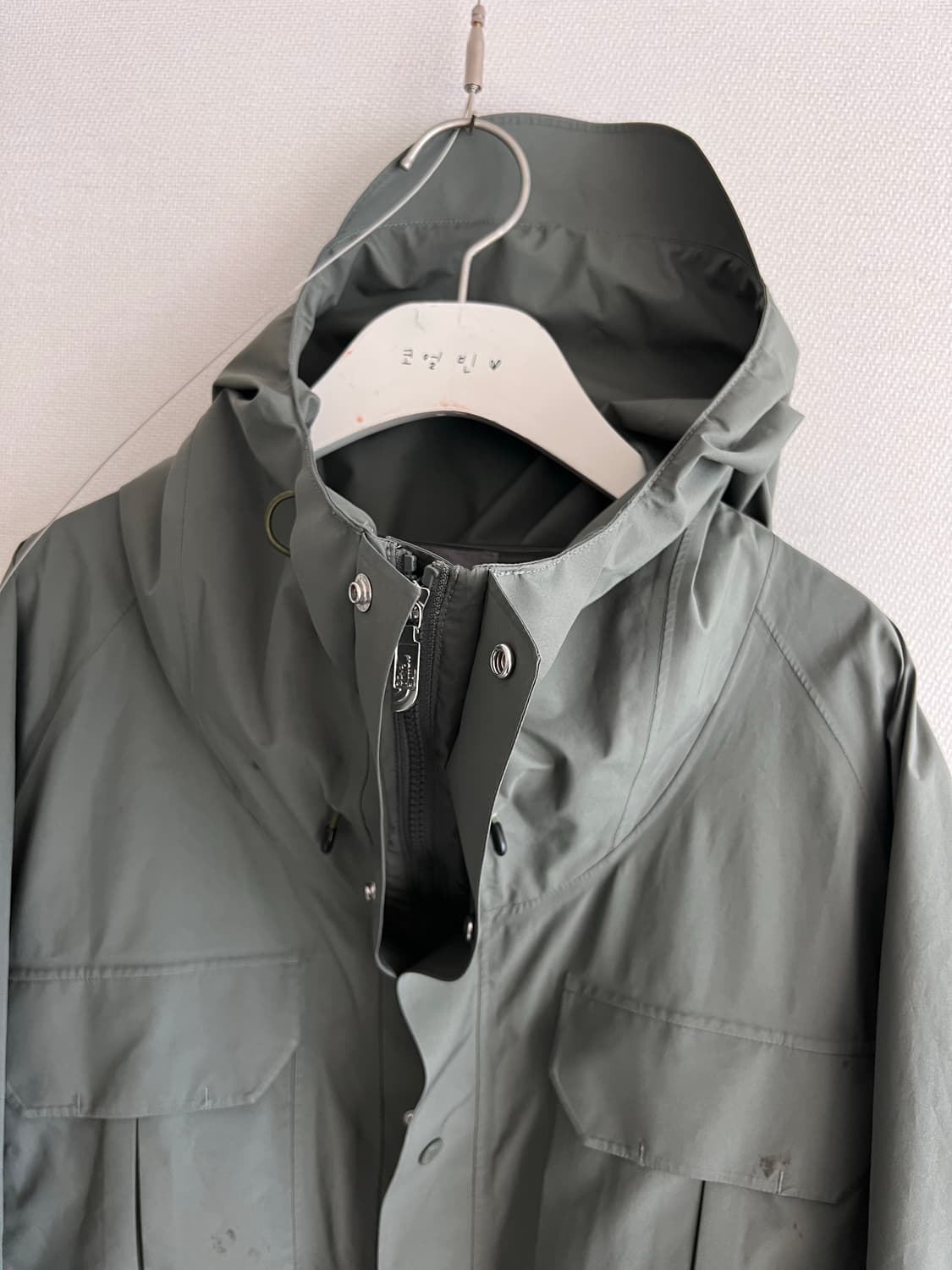 노스페이스 퍼플라벨 GORE-TEX 팩라이트 마운틴파커 L 상품이미지2