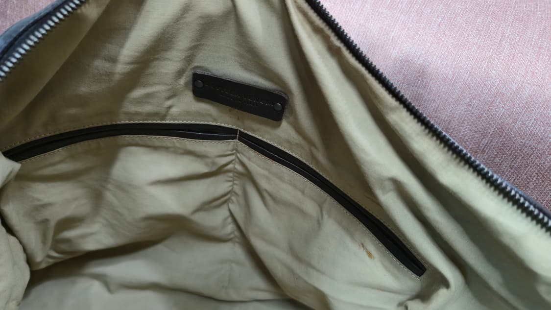 보테가 베네타 인트레치아토 가죽 보스턴 백 45cm 다크 브라운 상품이미지6