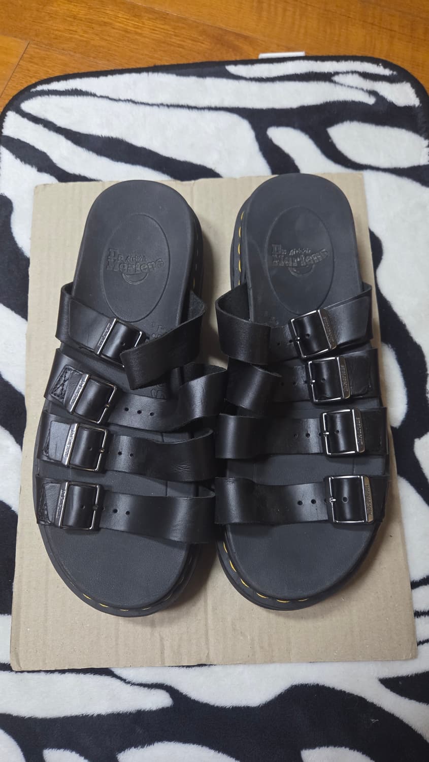 닥터마틴 테이트 슬리퍼 상품이미지1