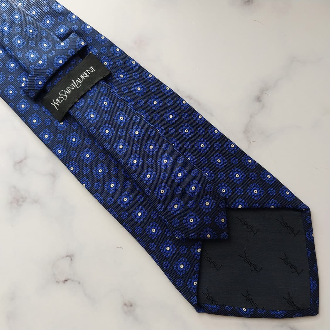 입생로랑 실크 블루 플라워 자카드 넥타이 9.9cm A+등급 K1323
 상품이미지6