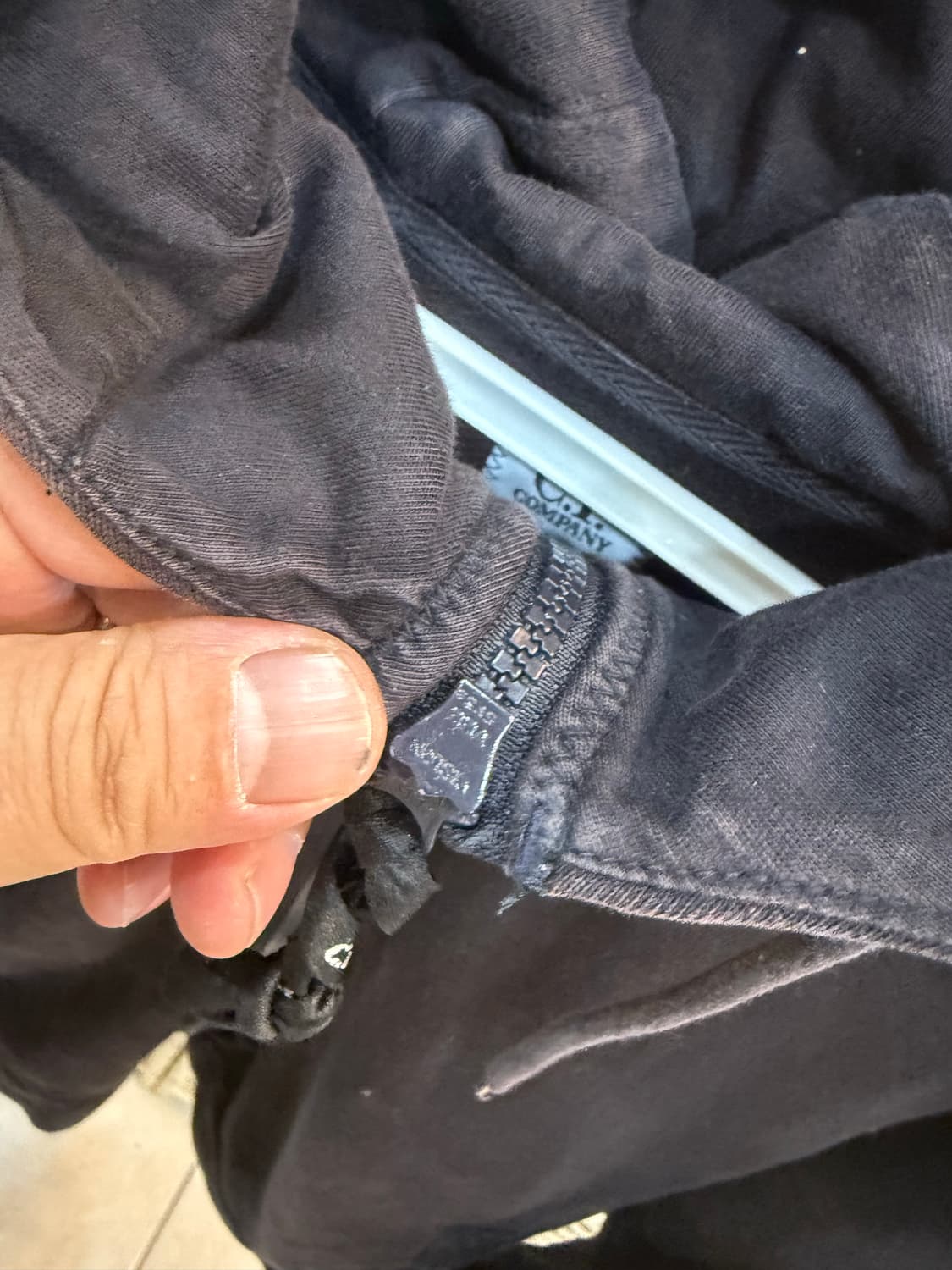 105 정품 cp컴퍼니 고글 후드집업 팝니다 상품이미지2