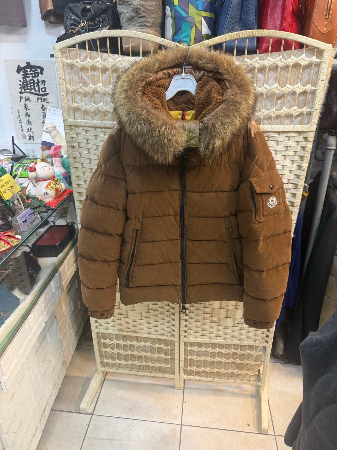 1/95 정품 몽클레어 RIVAS 패딩 팝니다 상품이미지1