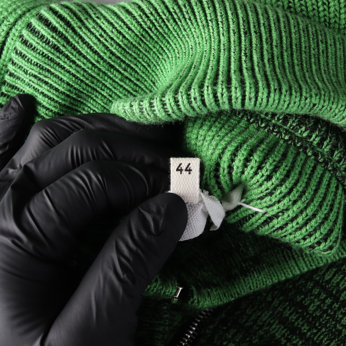 메종 마르지엘라 21FW 카라 니트 집업 가디건 그린 상품이미지6