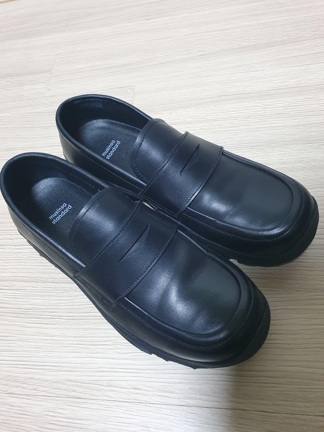 무신사 스탠다드 비브람 러그 솔 페니 로퍼 250 상품이미지8