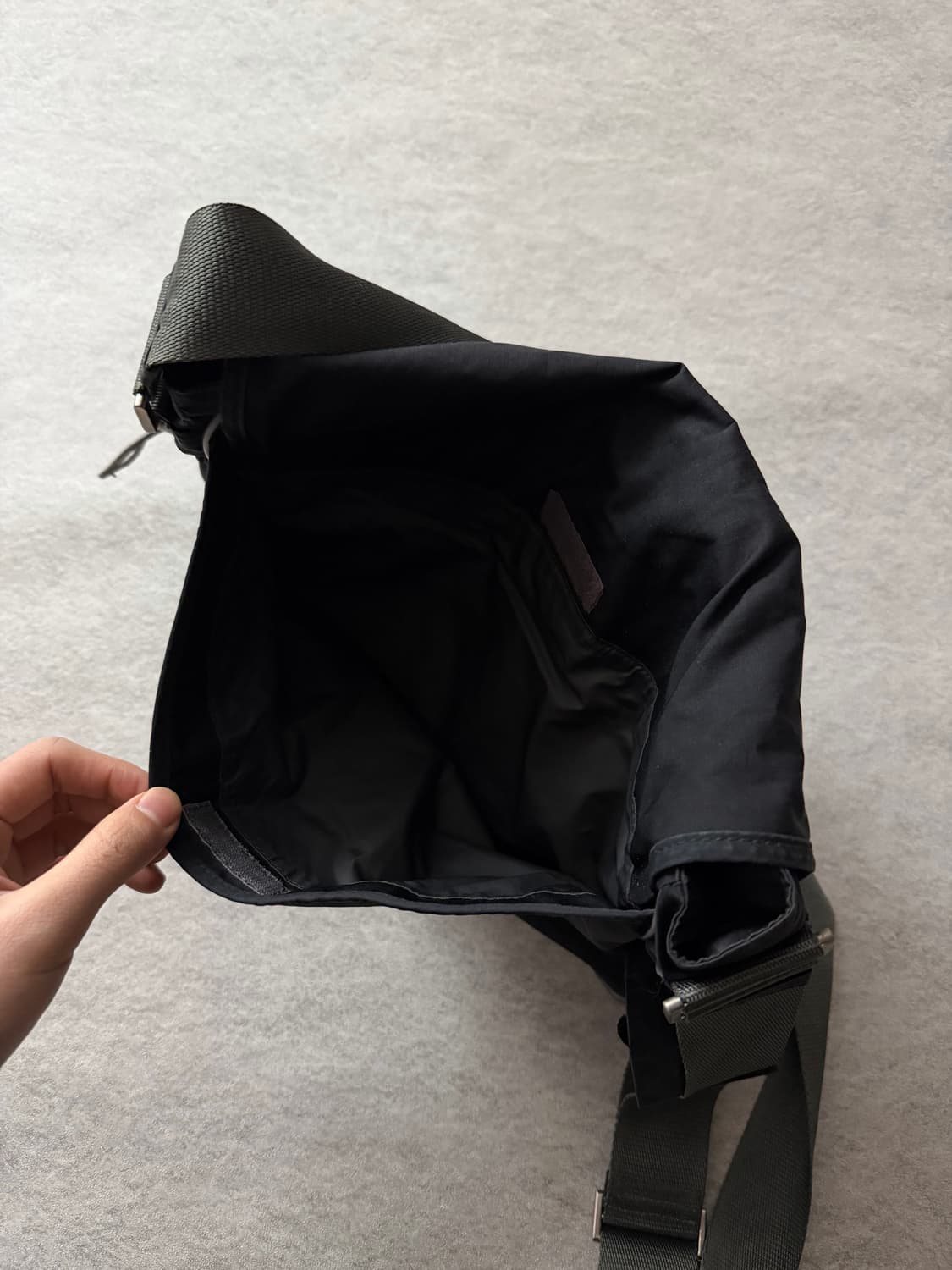 프라다 스포츠 나일론 숄더백 상품이미지7