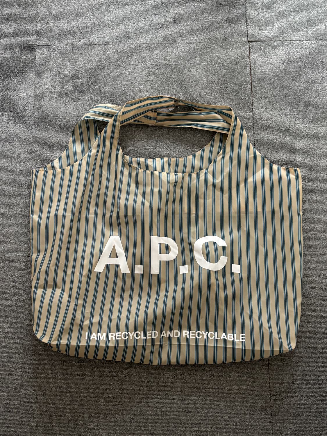 a.p.c 아페쎄 리사이클링백 리유저블백 에코백 가방 파리 상품이미지1