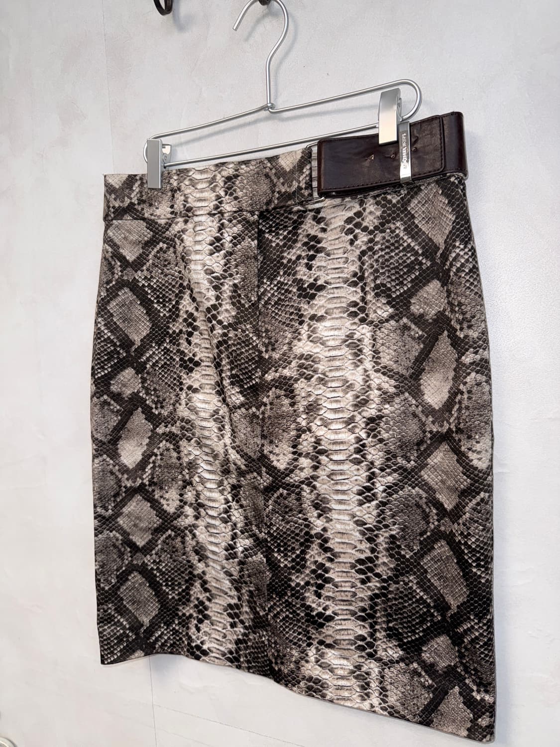 Michael Kors brown python belted midi sk 상품이미지2