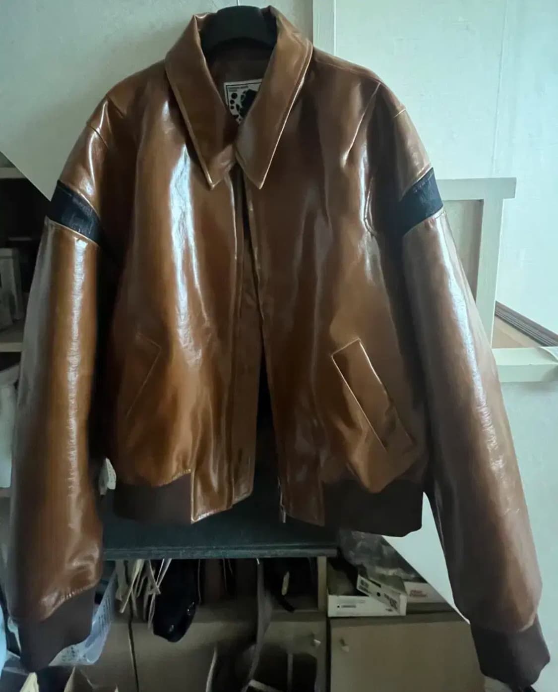 메종미네드 레더 패치 봄버 브라운 L 상품이미지5