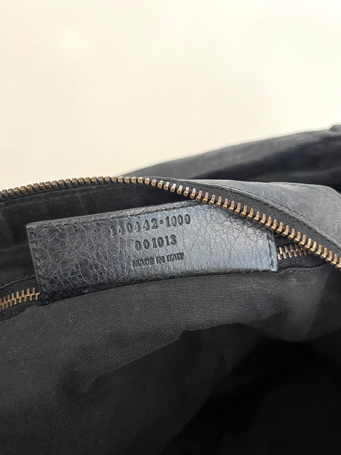 발렌시아가 클래식 데이백 모터백 상품이미지6